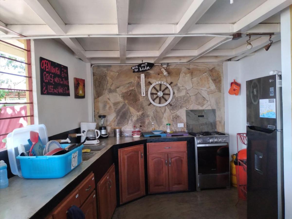 Bananoz Surfhouse Bed and Breakfast Transito Eksteriør billede